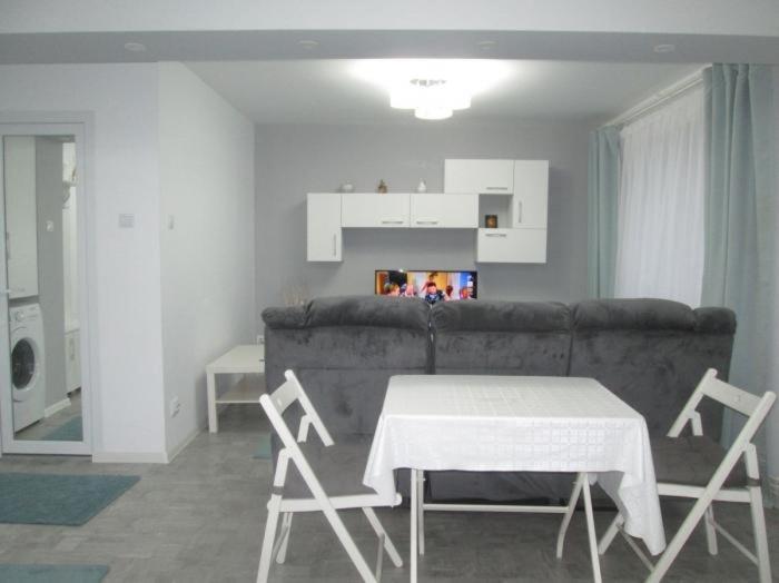 Apartament Sarra Targoviste Eksteriør bilde